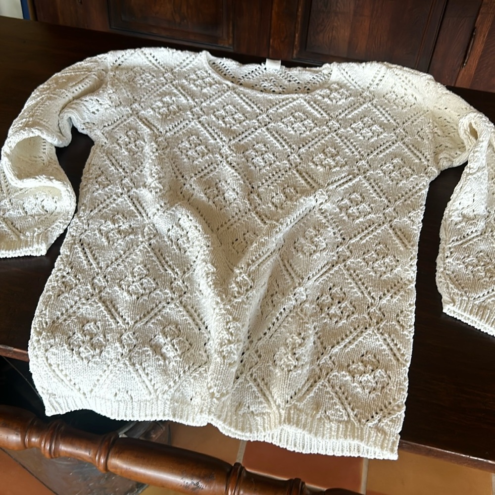 White summer sweater 100% cotton size 8/10